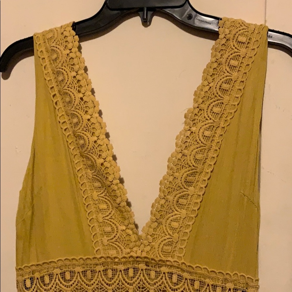 Dress - Picture 2 of 4